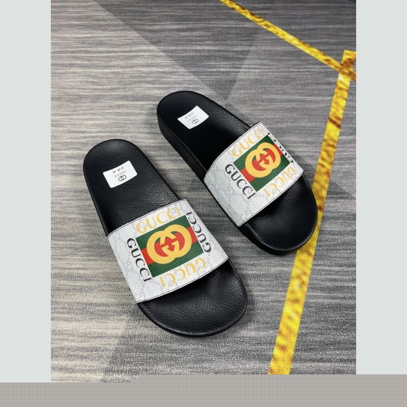 G*u*i slippers